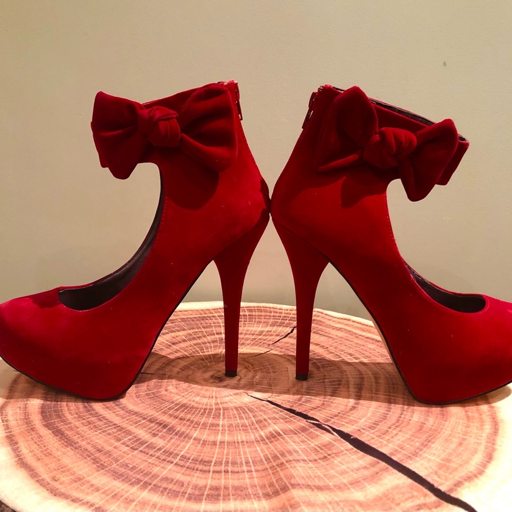 ASOS Truffle, Ruby Velvet Heels - Picture 1 of 7
